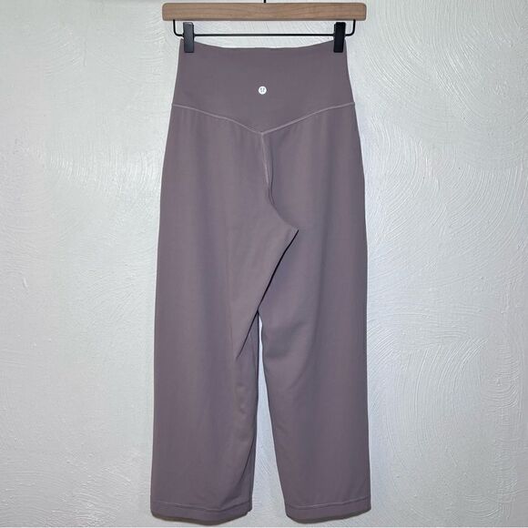 Lululemon Align Wide Leg Crop in Violet Verbena - Picture 4 of 9